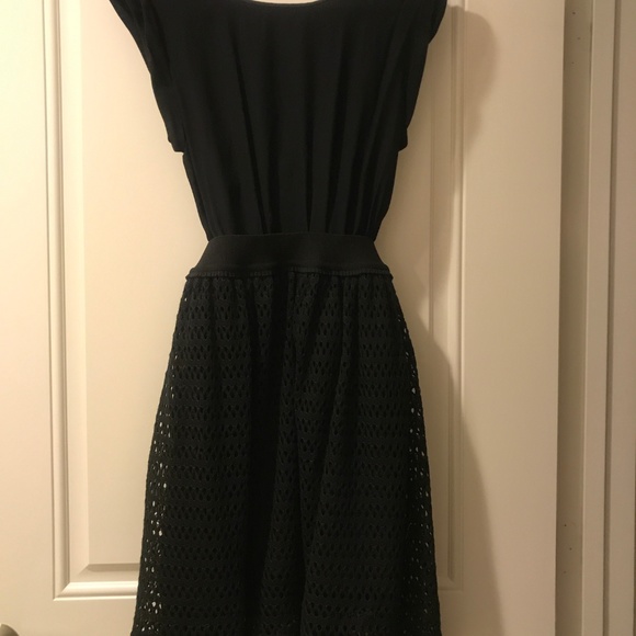 Stunning SANDRO Cindy Open-Back Dress - Picture 4 of 5